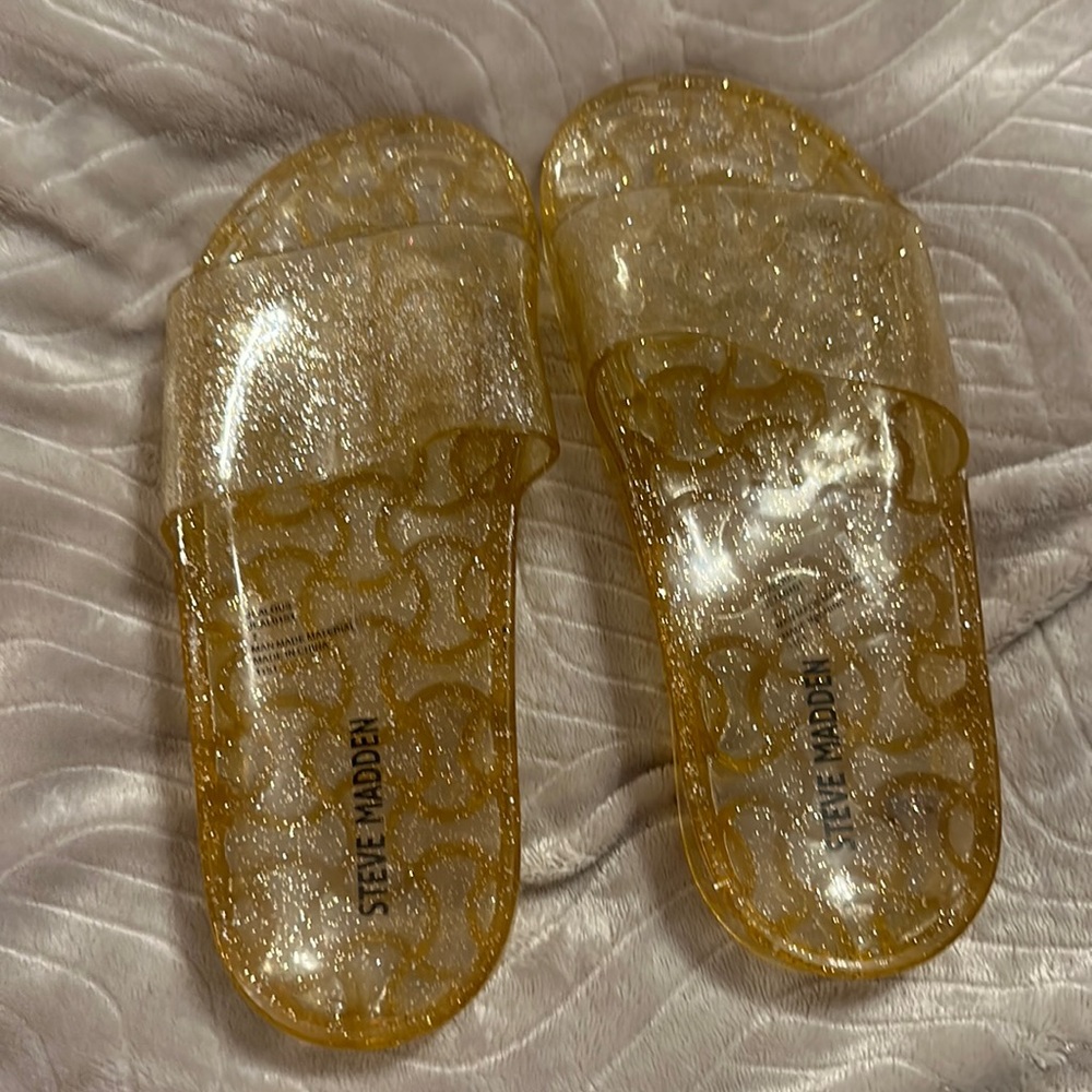 Steve Madden gelly slides